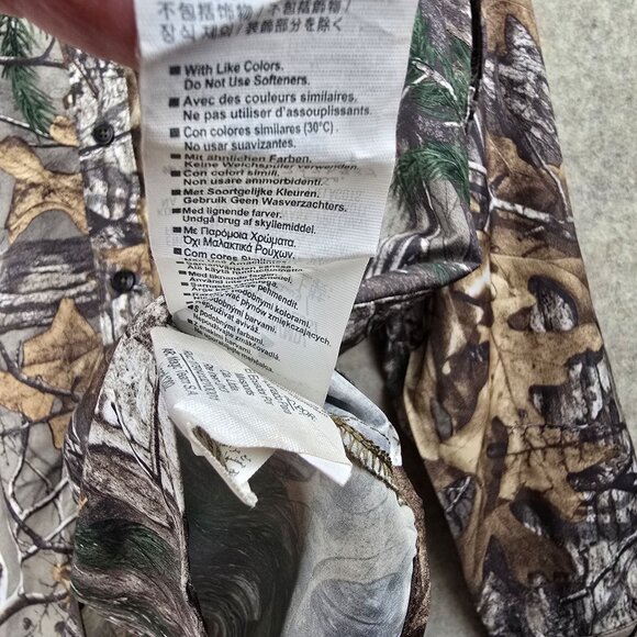 Under Armour Womans Camo Button-Up Shirt Medium Fitted Polyester Long Sleeve - Picture 7 of 9